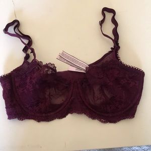 Victoria’s Secret unlined lace bra
